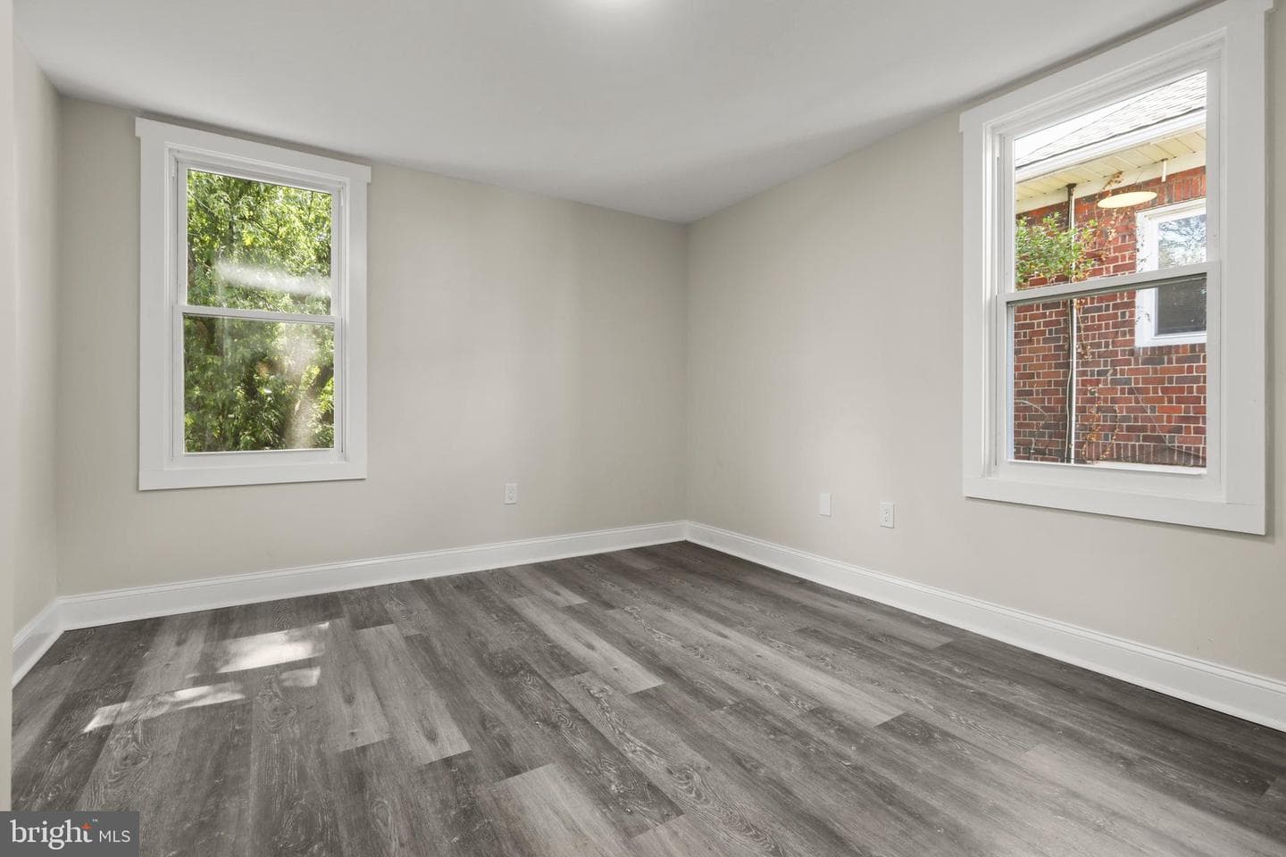 505 Mccabe Avenue photo 29