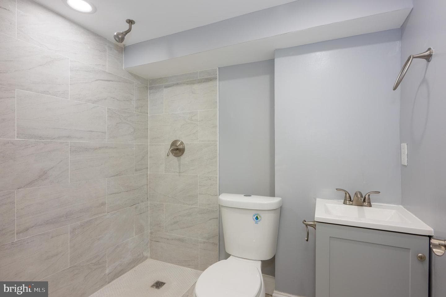 4908 Cordelia Avenue photo 24