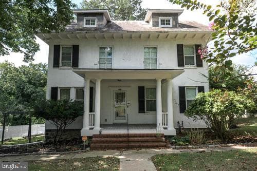 2504 Queen Anne Road