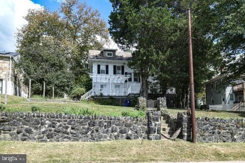 2504 Queen Anne Road photo 36
