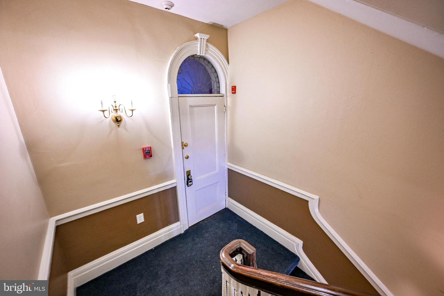 10 W Madison Street #21 photo 6