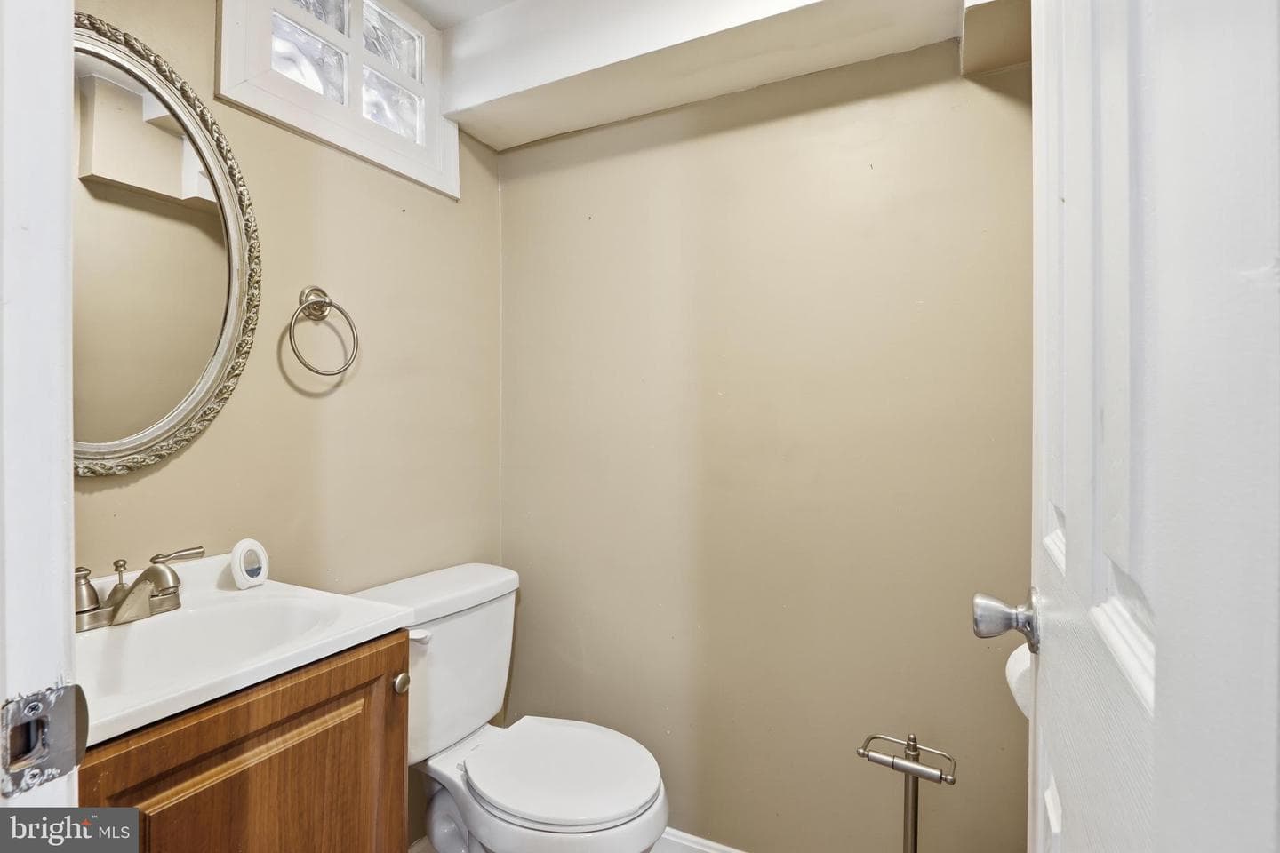 3547 Benzinger Road photo 14