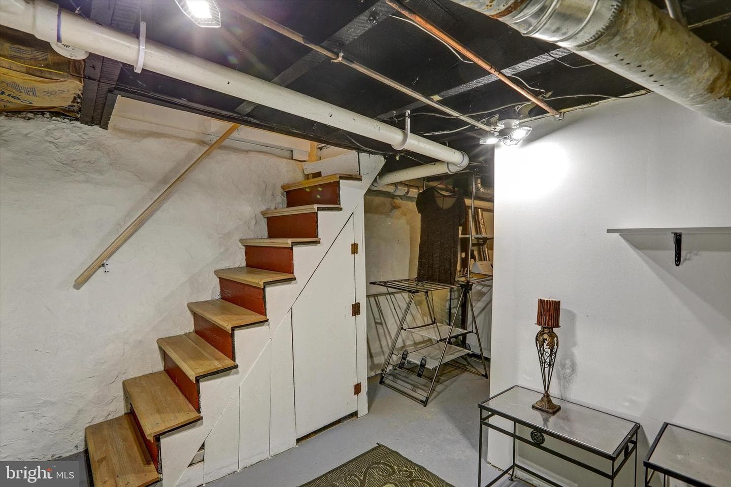 3355 Falls Road photo 22