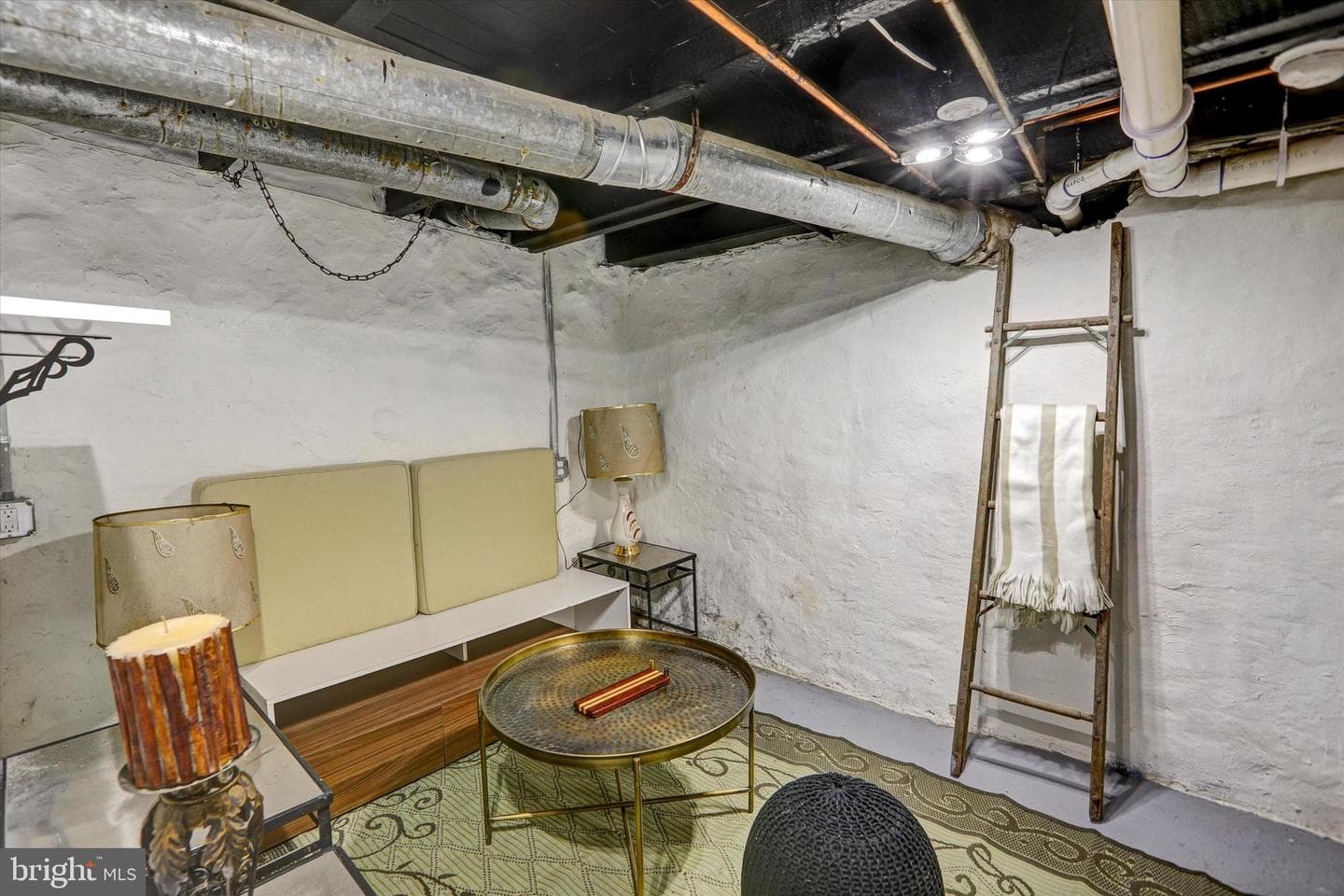 3355 Falls Road photo 23