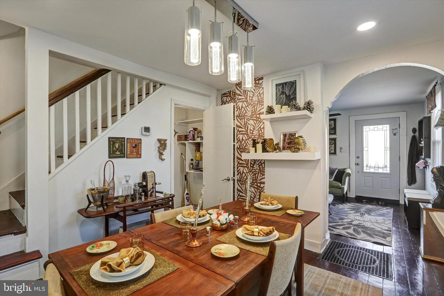 3355 Falls Road photo 5