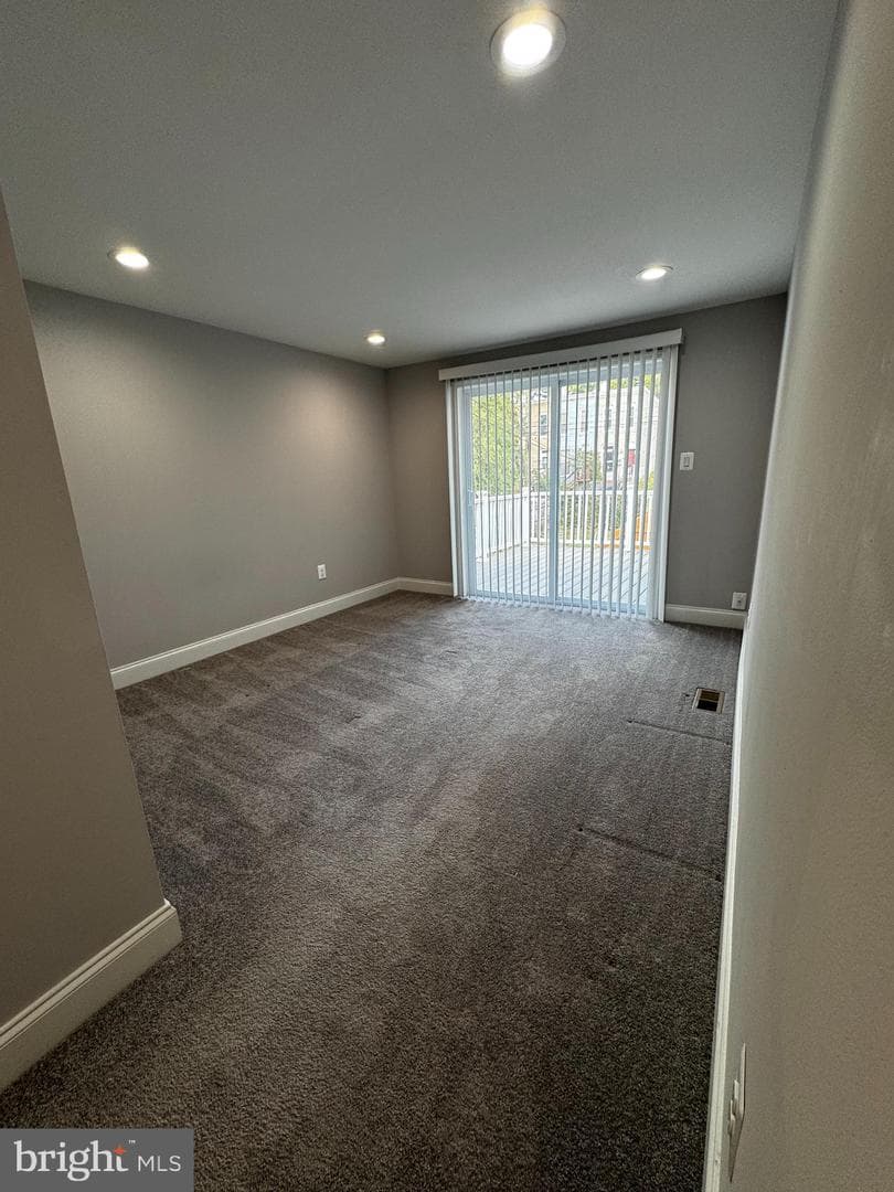 3535 Buena Vista Avenue photo 21