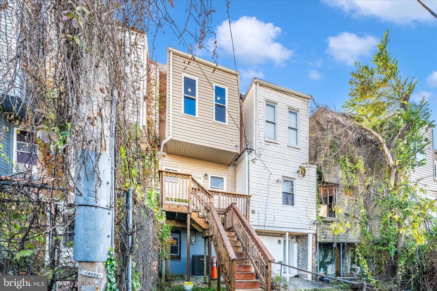 2224 W Fayette Street photo 20