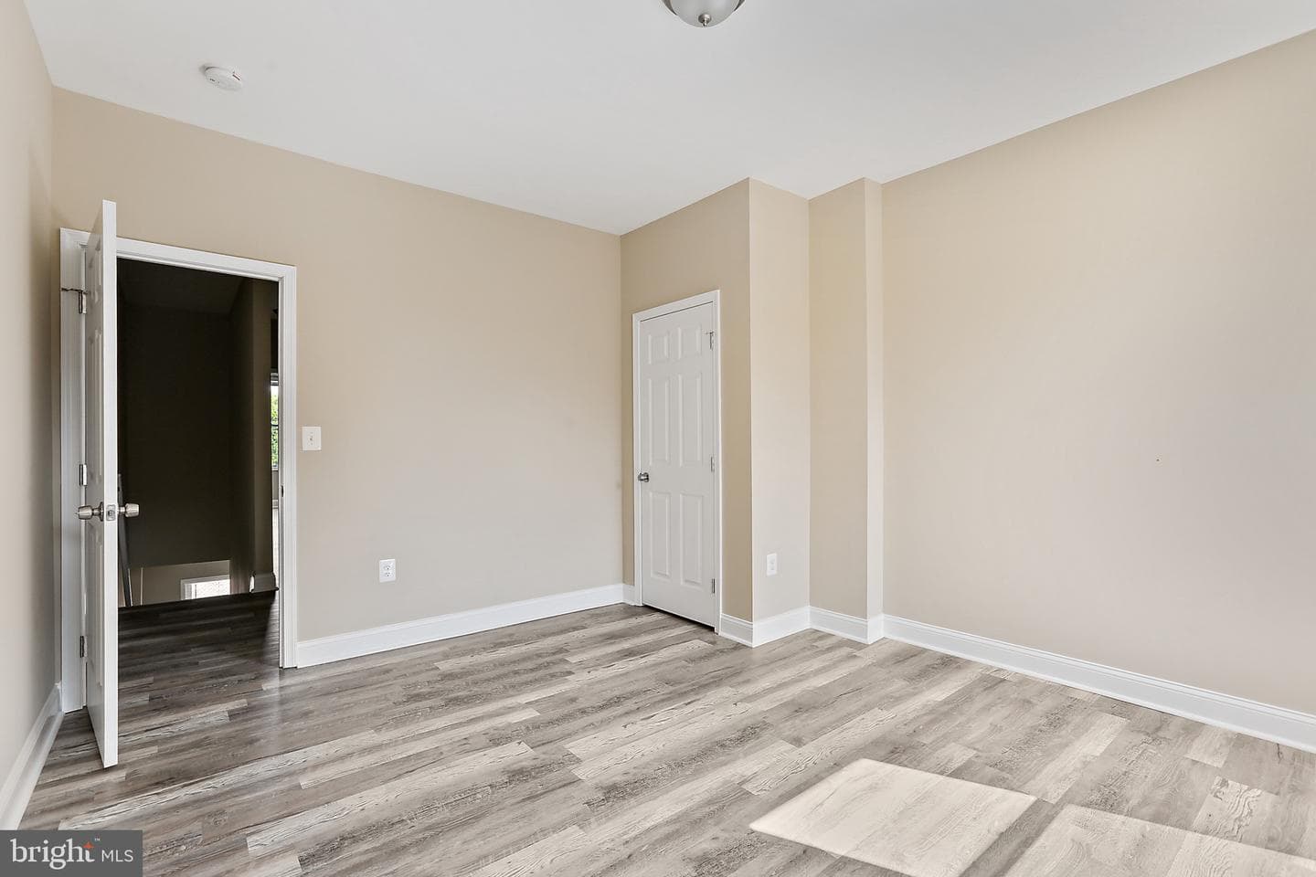 100 Collins Avenue photo 12
