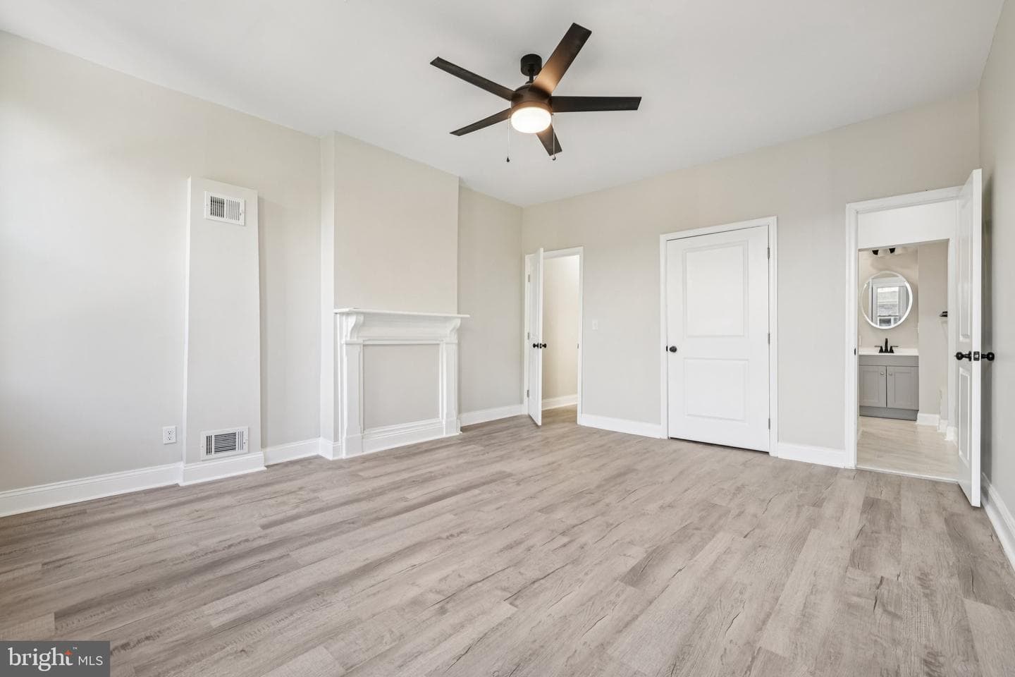 1610 N Bond Street photo 11