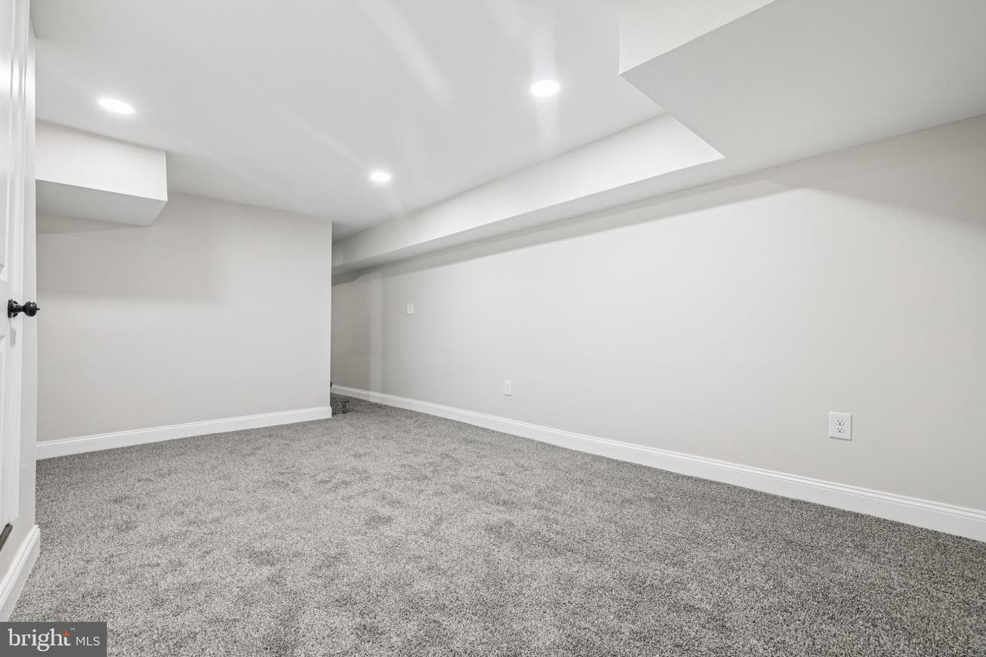 1610 N Bond Street photo 22
