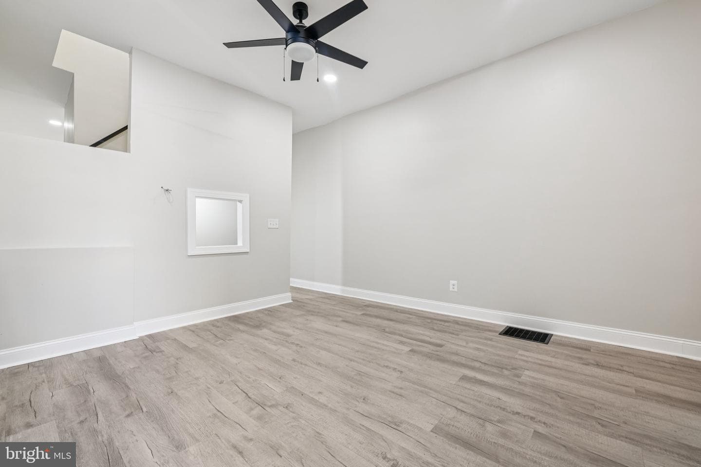 1610 N Bond Street photo 7