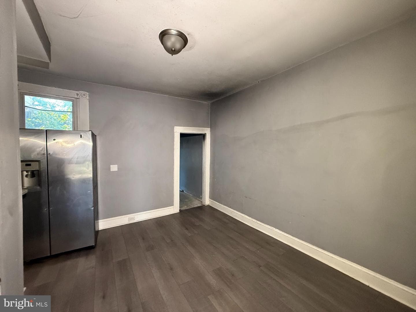 2422 Brentwood Avenue photo 5