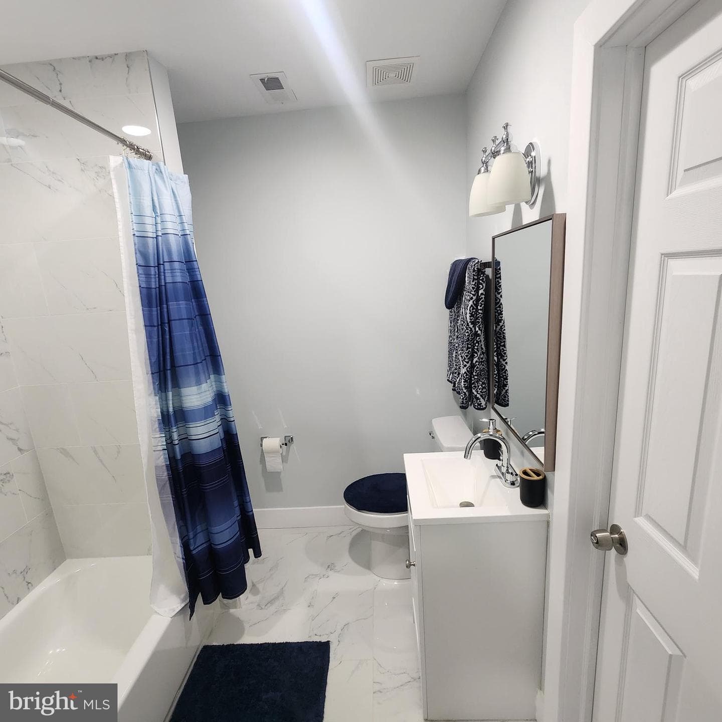 2751 Fenwick Avenue photo 10