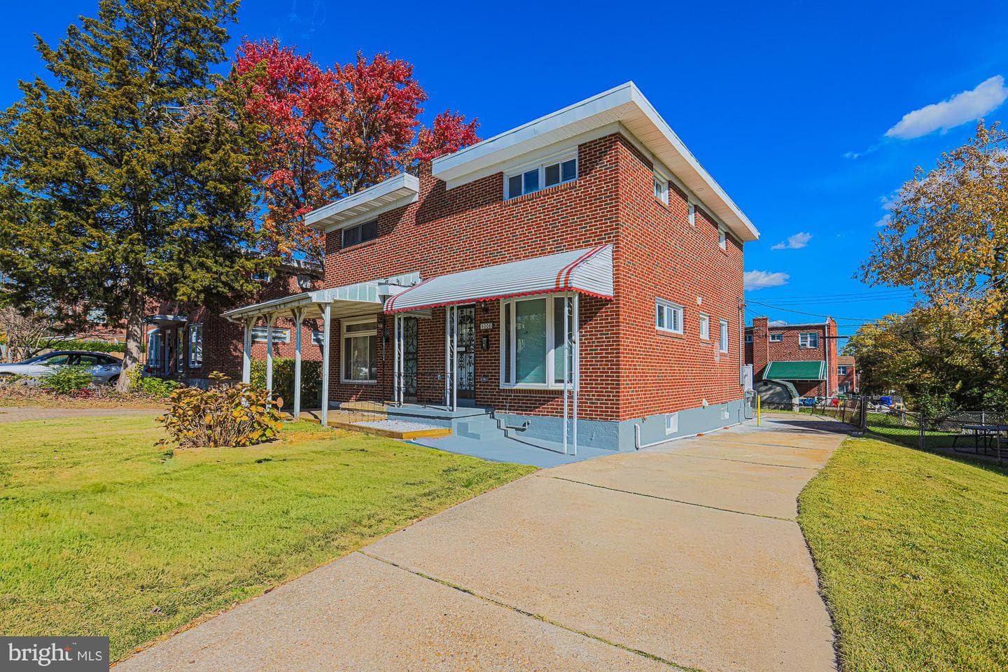 5006 Anntana Avenue photo 4