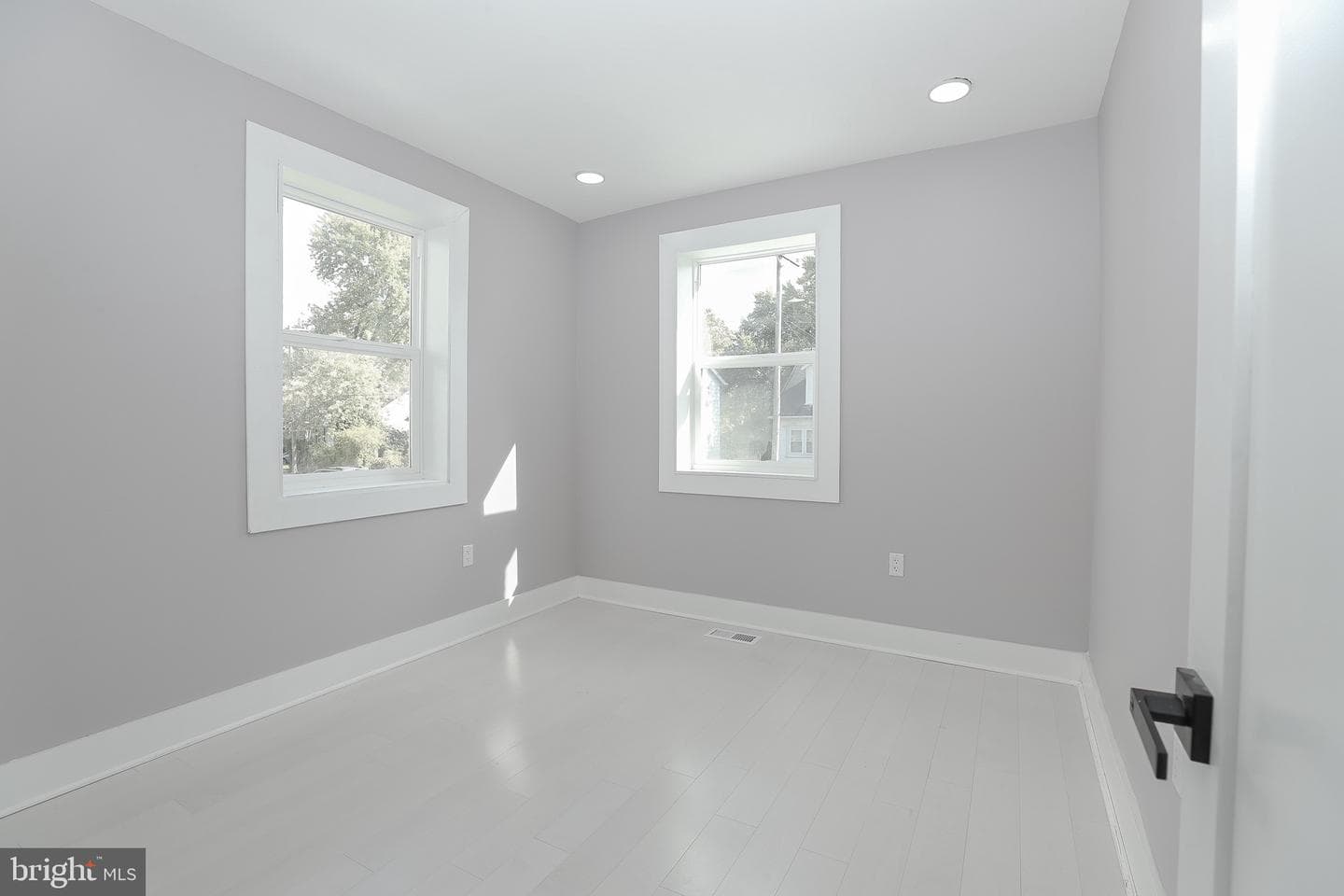 5412 Summerfield Avenue photo 15