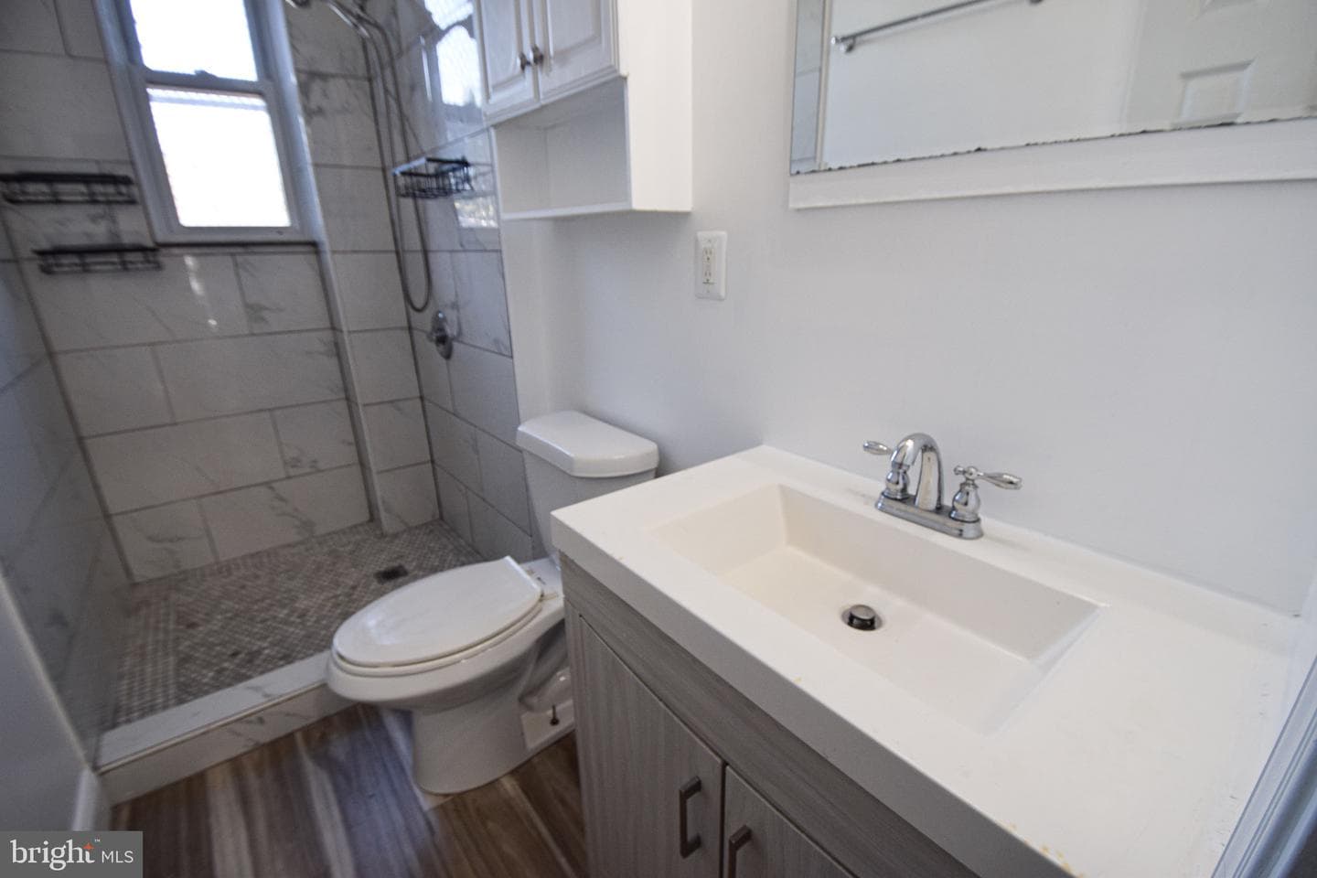 2542 W Pratt Street photo 20