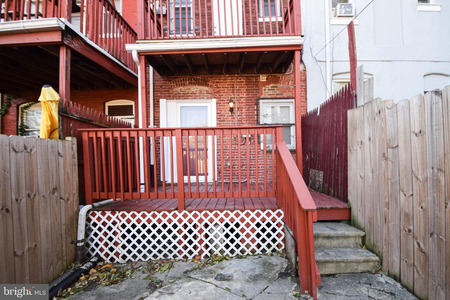 2542 W Pratt Street photo 30