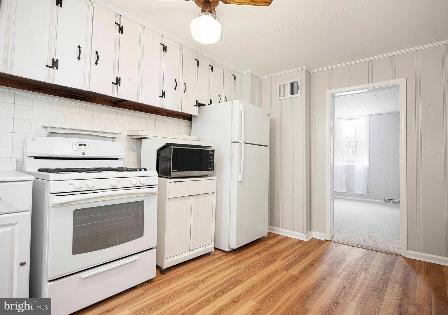 1007 S Highland Avenue photo 14