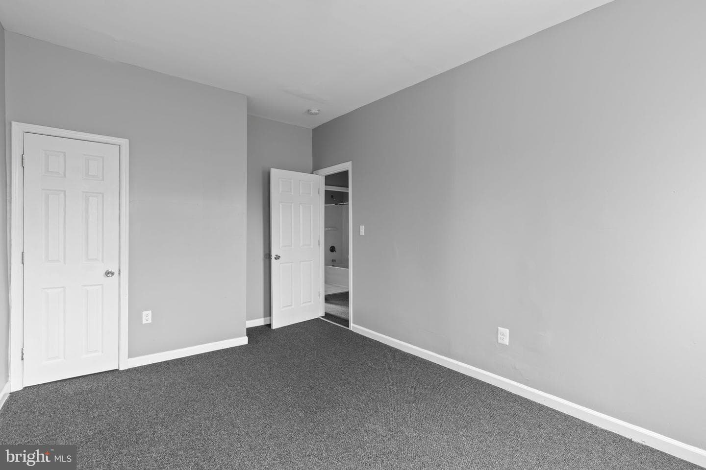1209 Dukeland Street photo 7