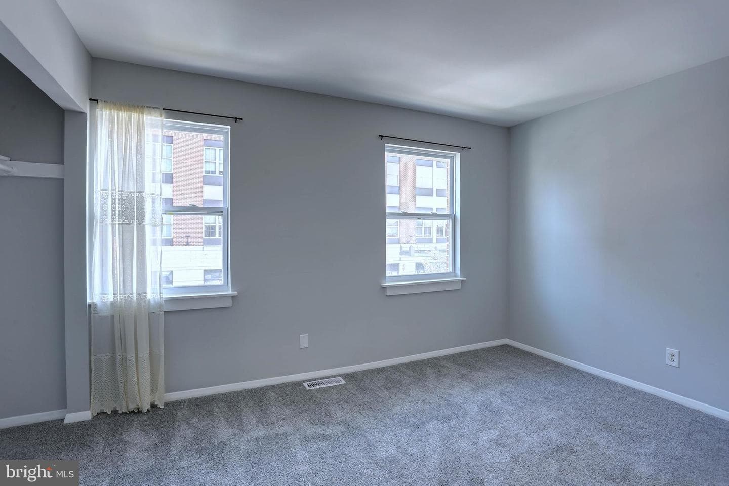 410 N Washington Street photo 6