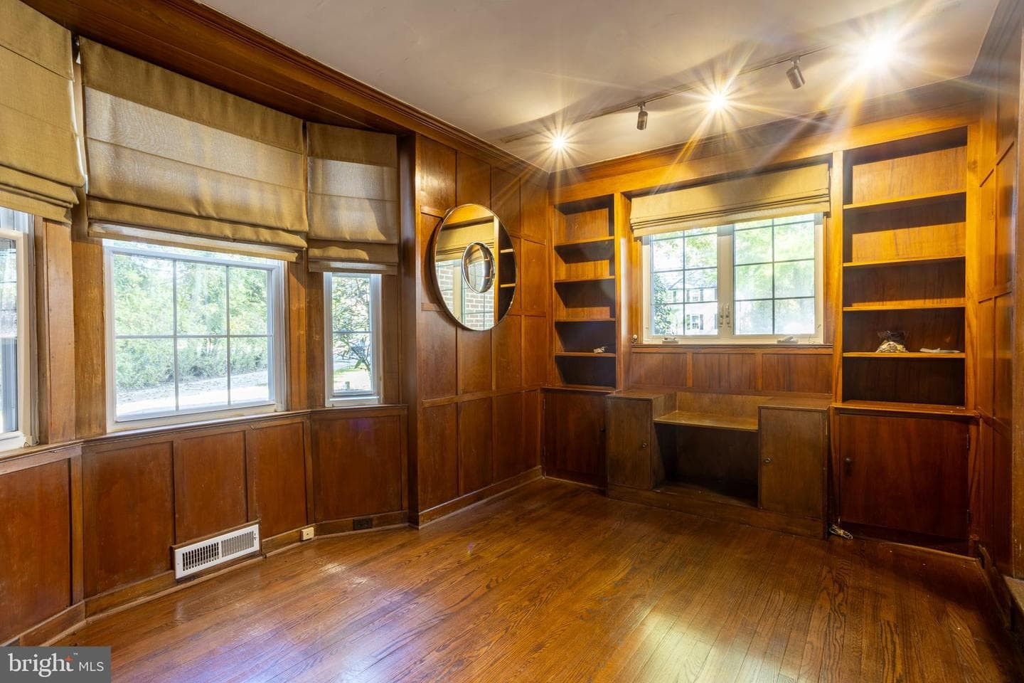 3306 Labyrinth Road photo 27