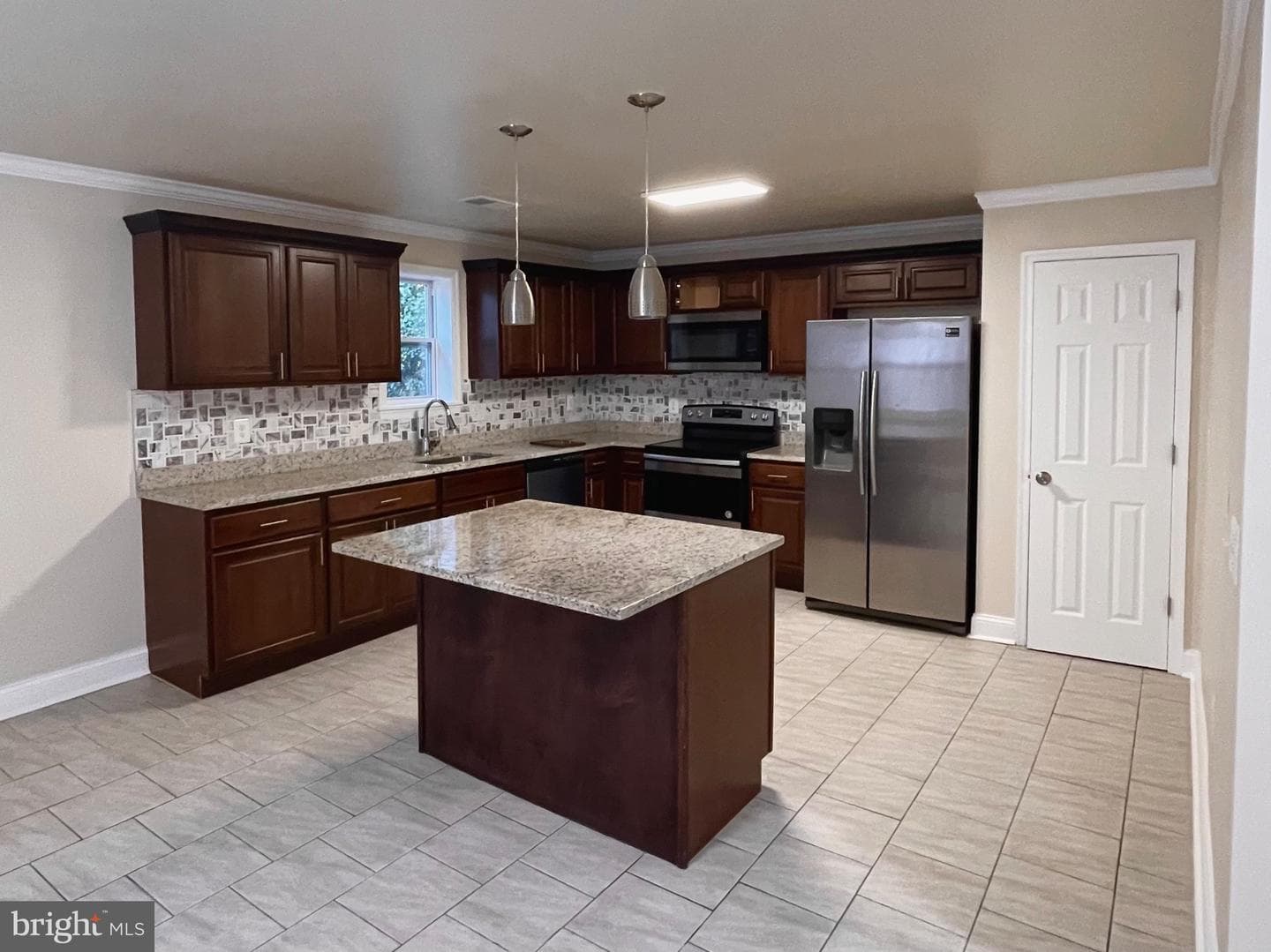 3923 Fairview Avenue photo 8