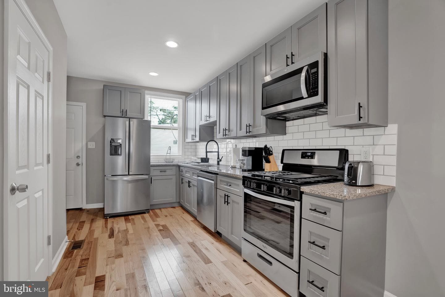 2111 E Chase Street photo 7