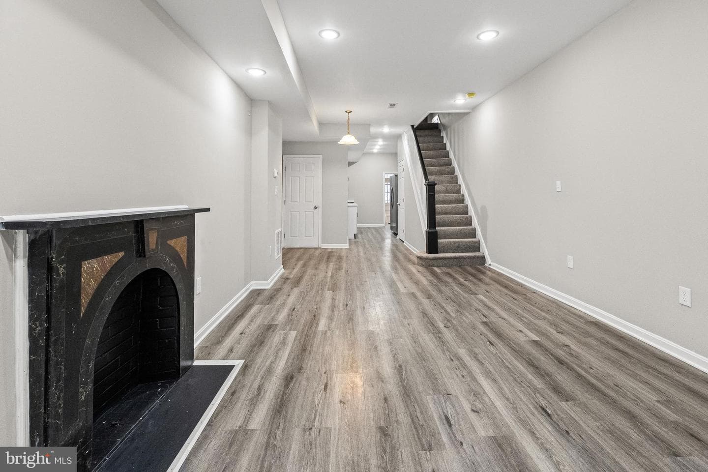 1807 E Federal Street photo 4