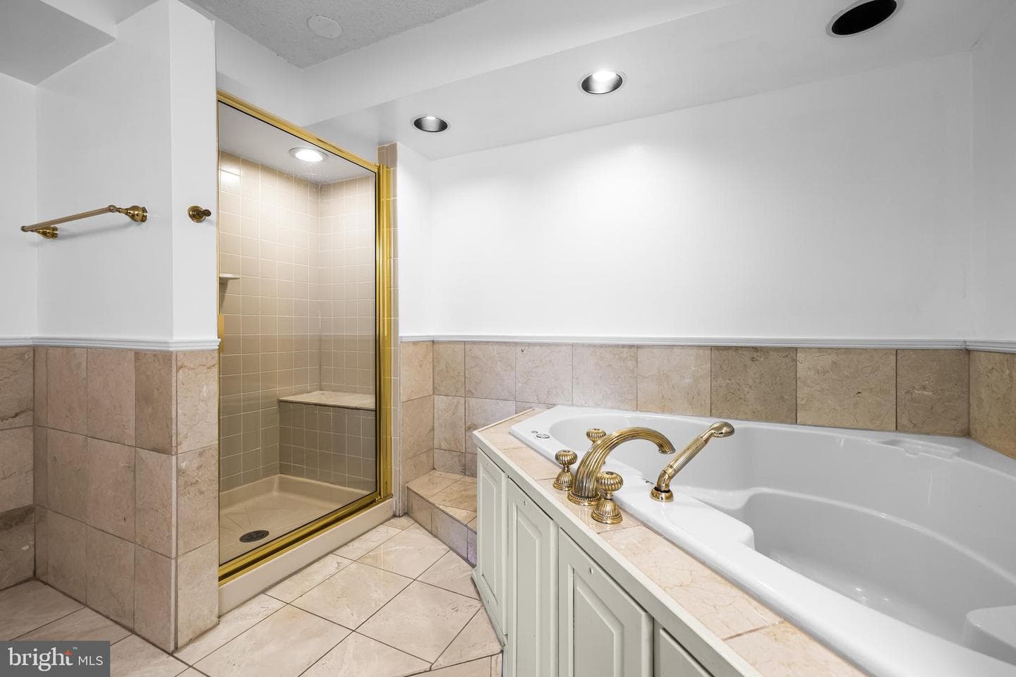 6210 Park Heights Avenue #604 photo 40
