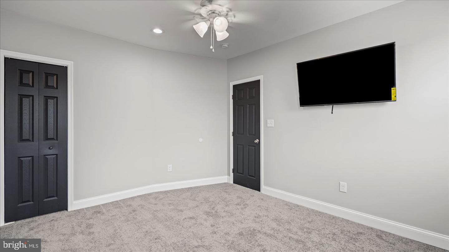 3223 Spaulding Avenue photo 26