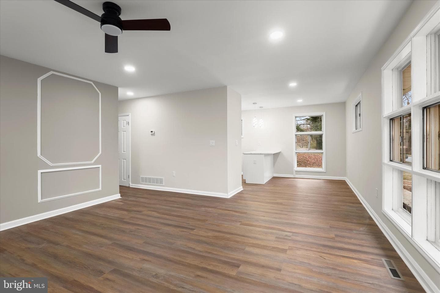 5608 Todd Avenue photo 10