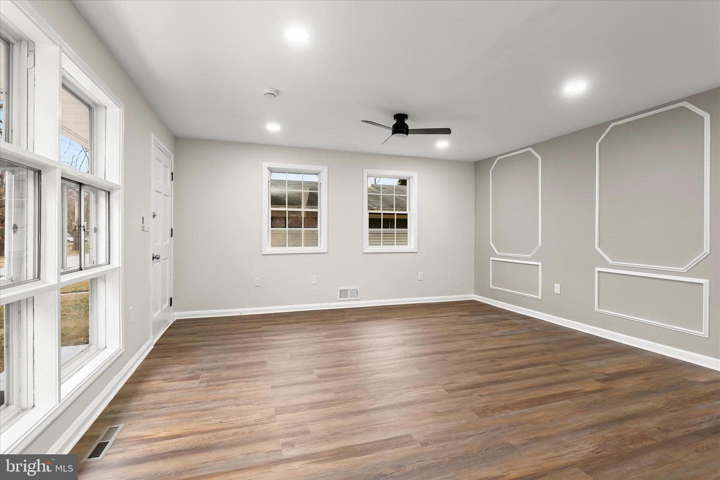 5608 Todd Avenue photo 13