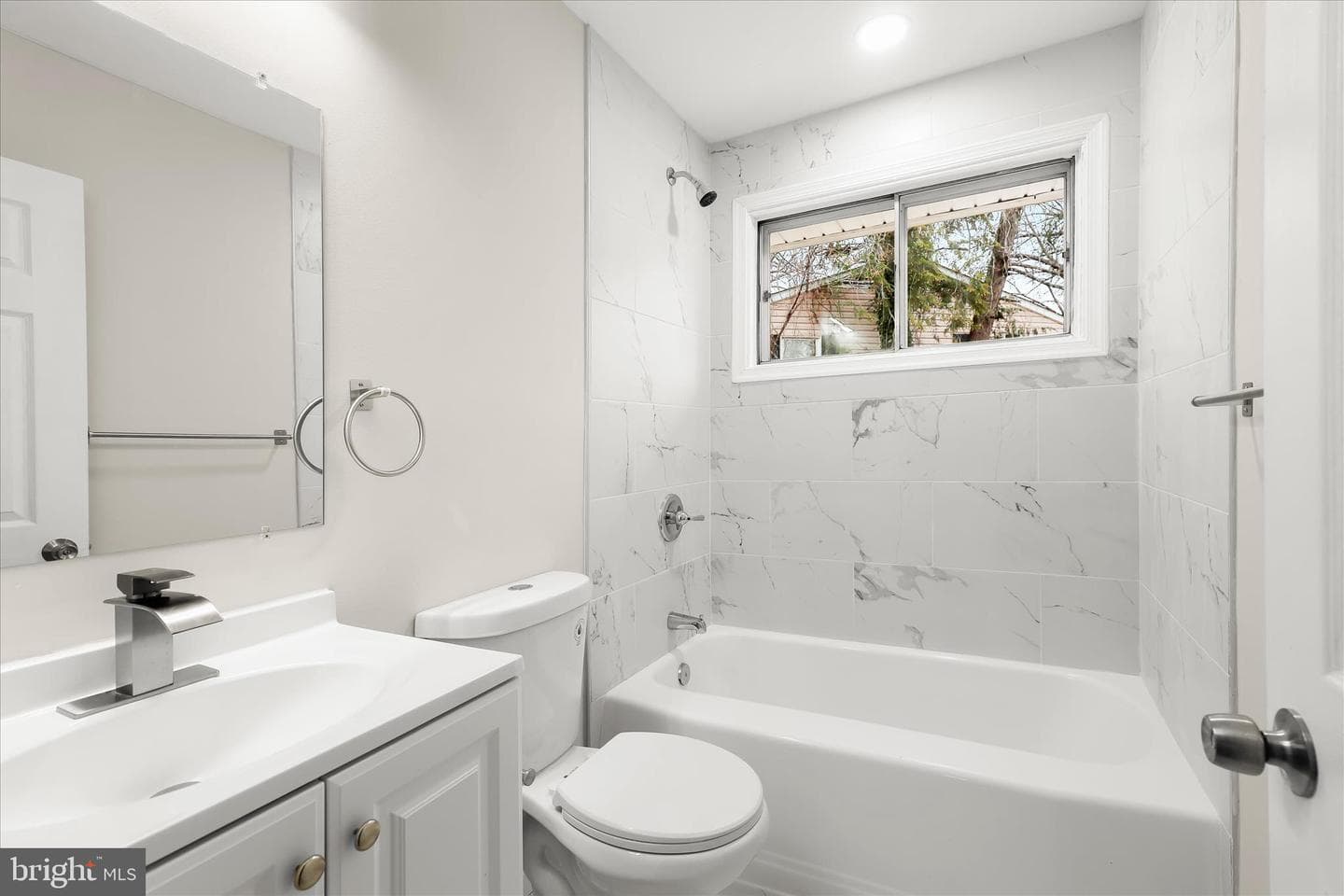 5608 Todd Avenue photo 29