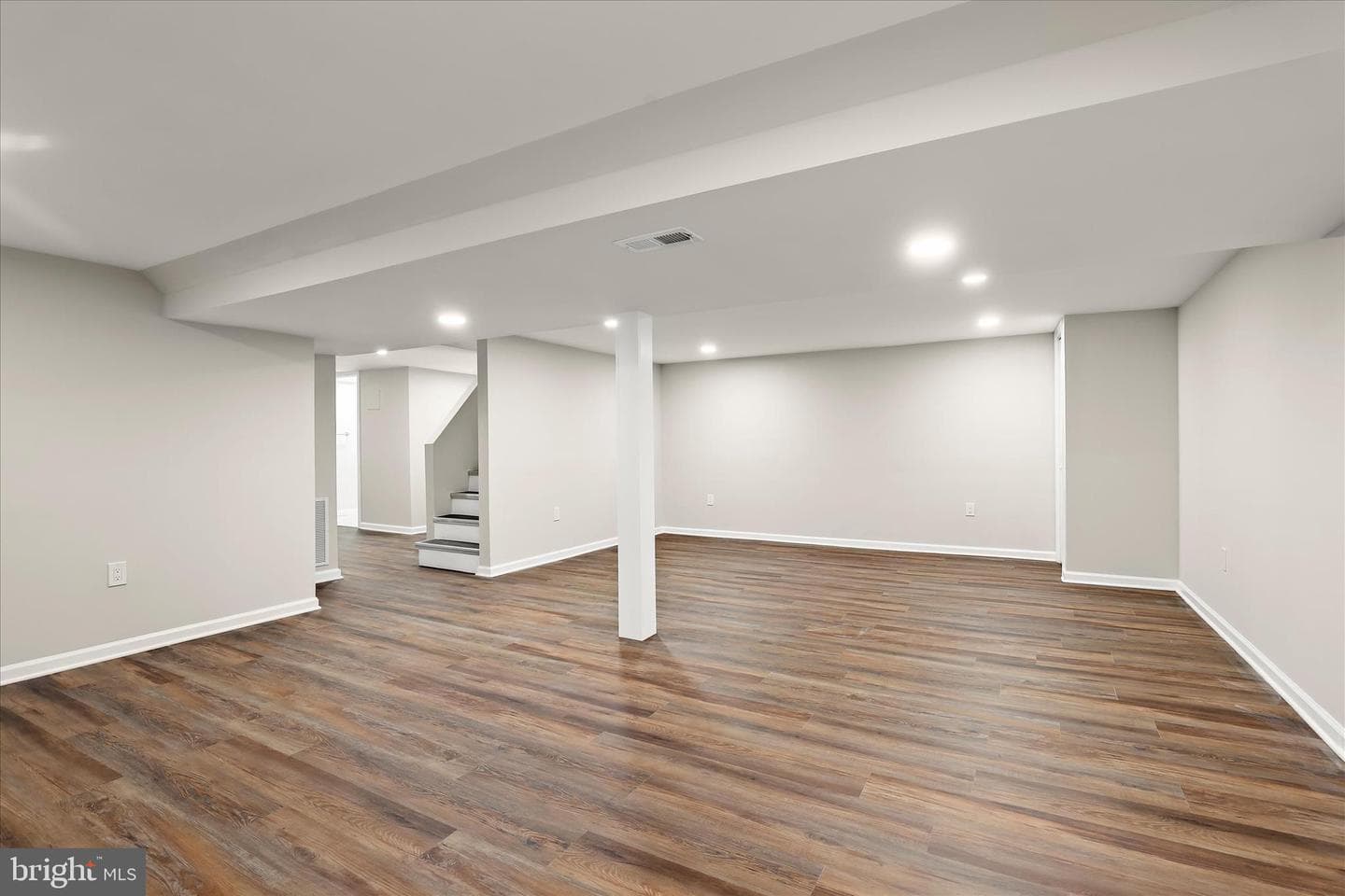5608 Todd Avenue photo 32