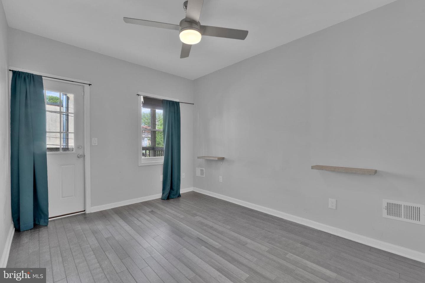 2815 Parkwood Avenue photo 29