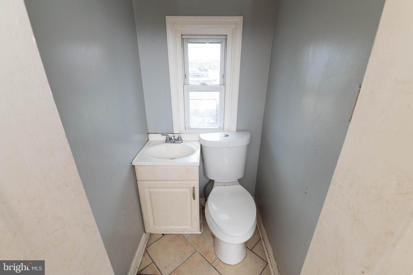 2216 W Fayette Street photo 13