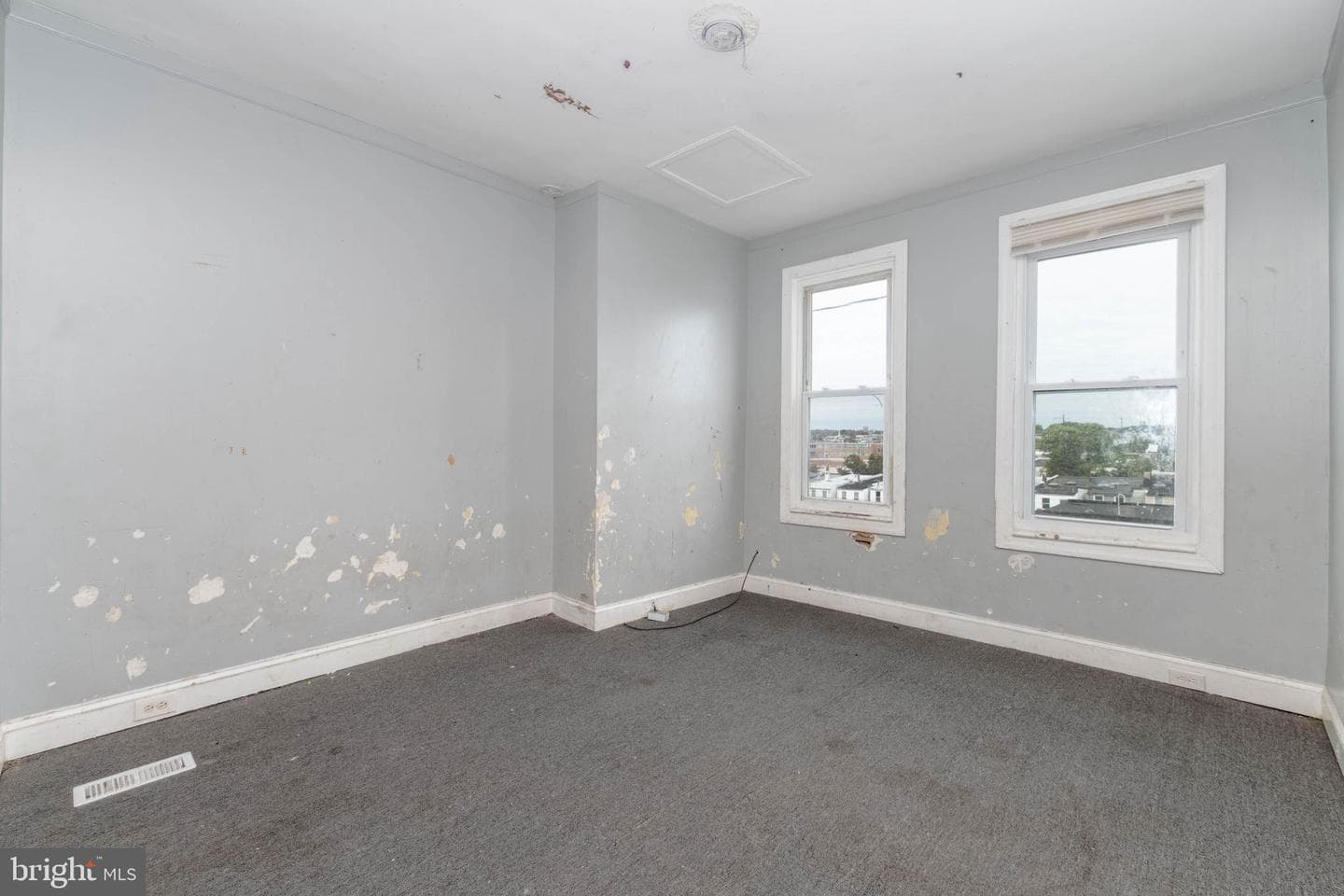 2216 W Fayette Street photo 21