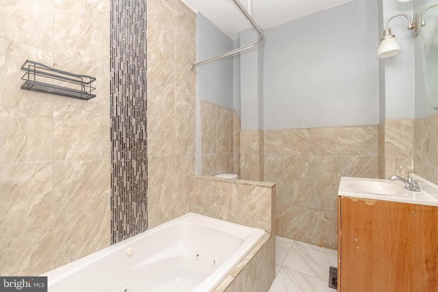 2216 W Fayette Street photo 24