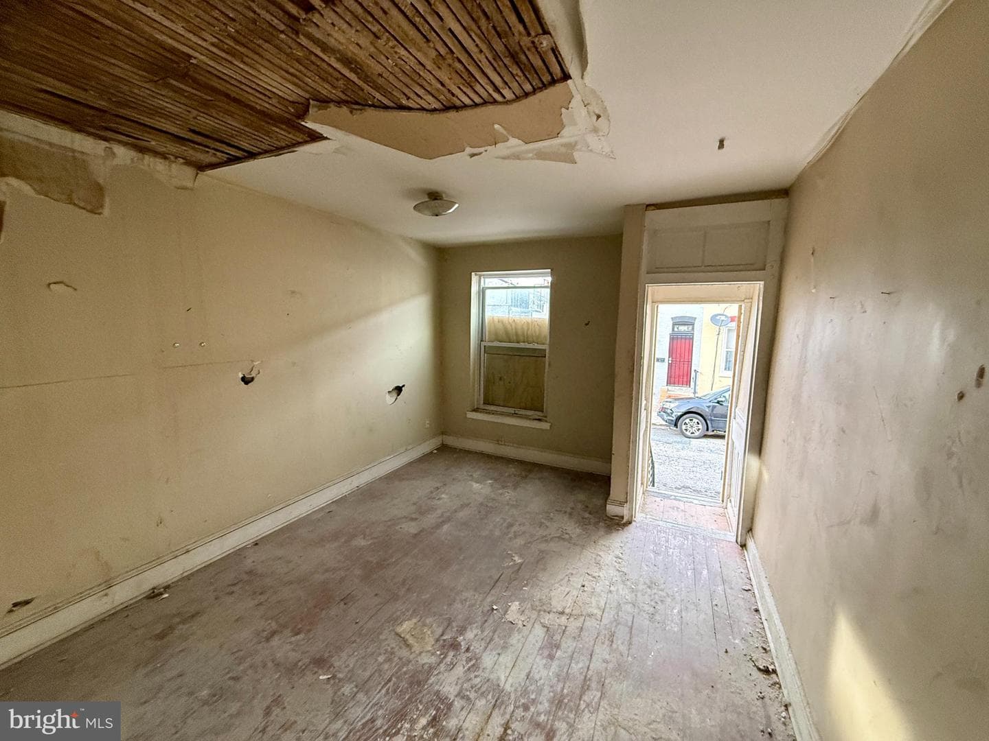 3301 Noble Street photo 8