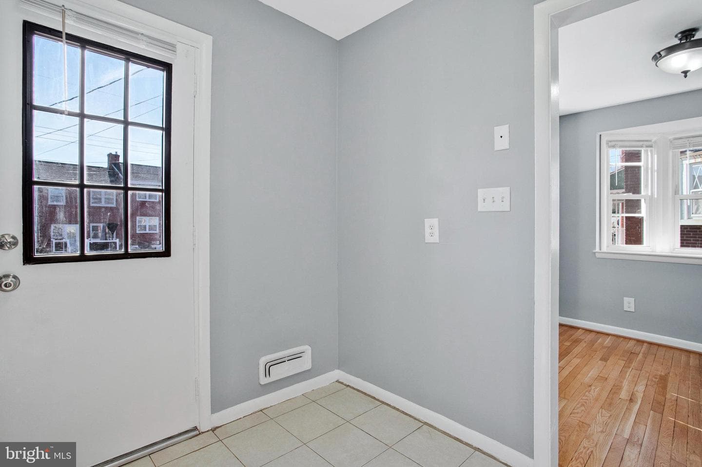1231 Sheridan Avenue photo 14
