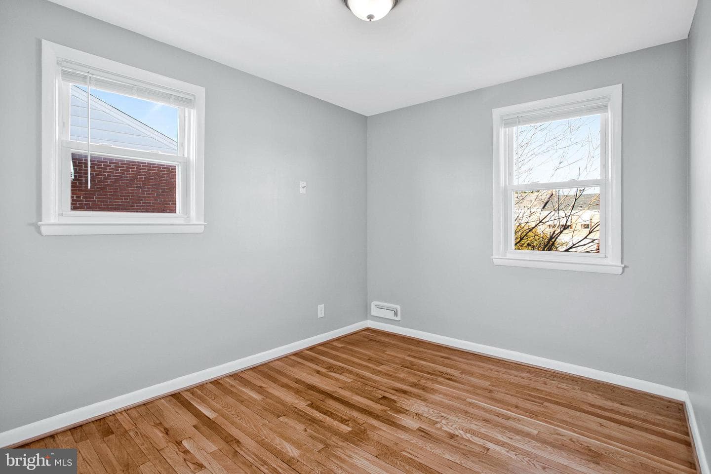 1231 Sheridan Avenue photo 24