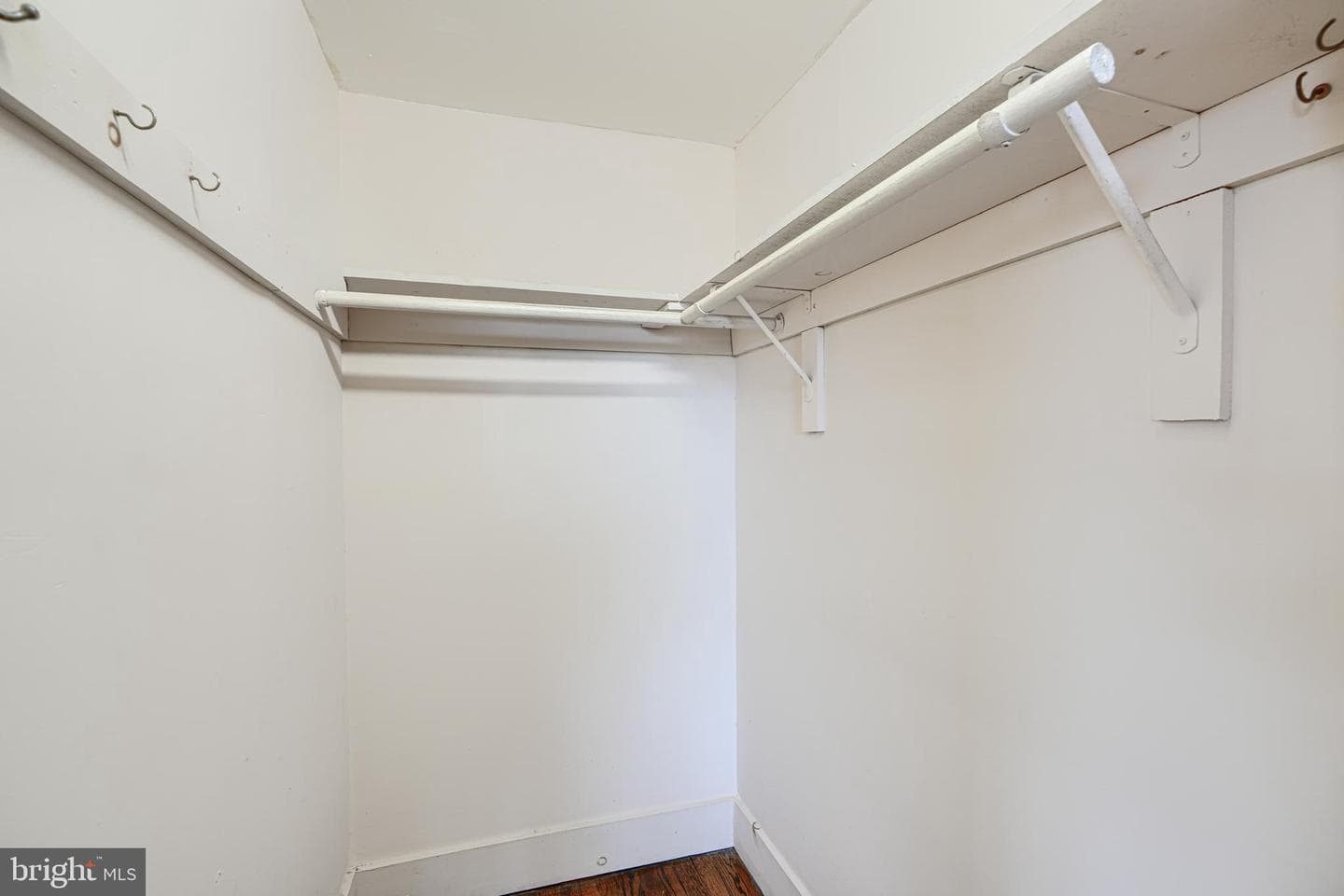 903 W University Pkwy #402 photo 41