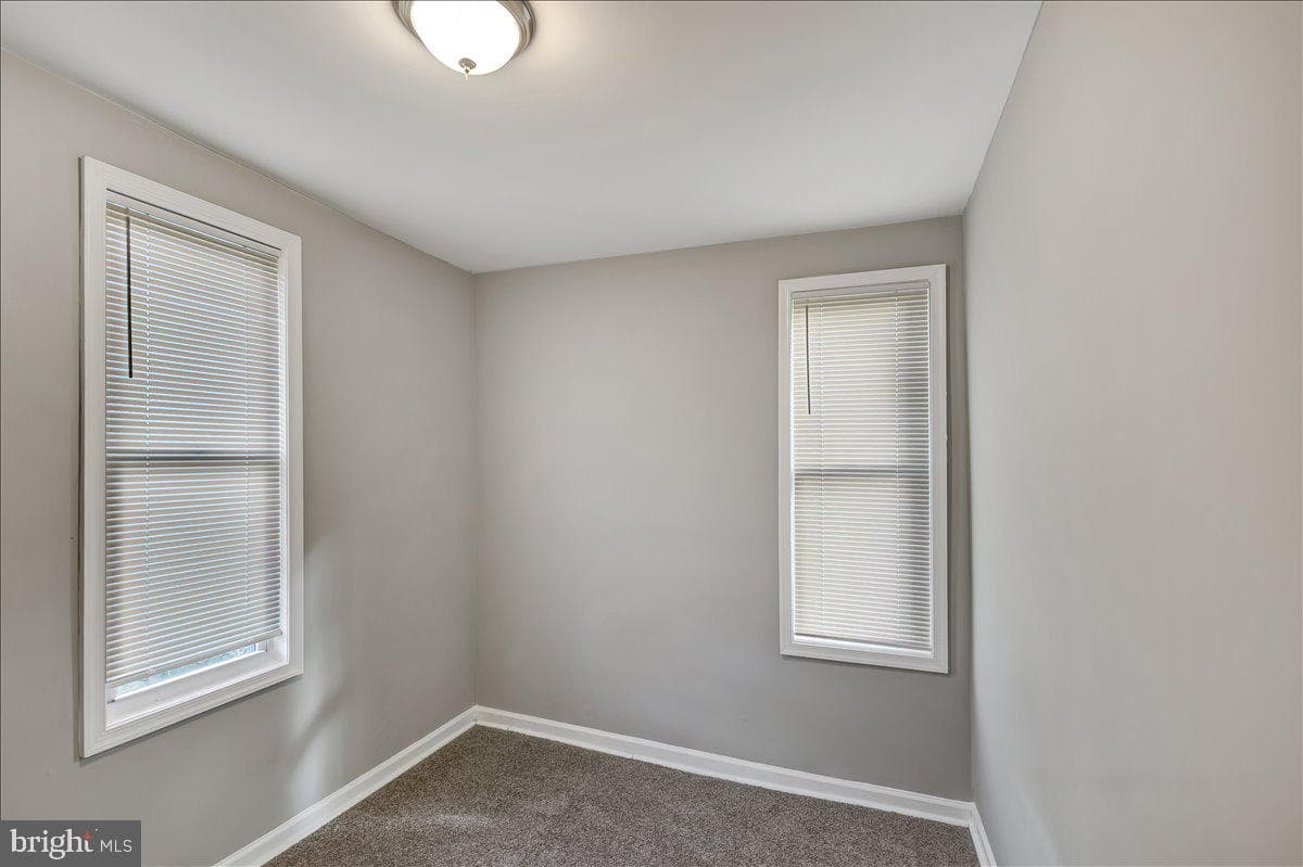 4727 Old York Road photo 10