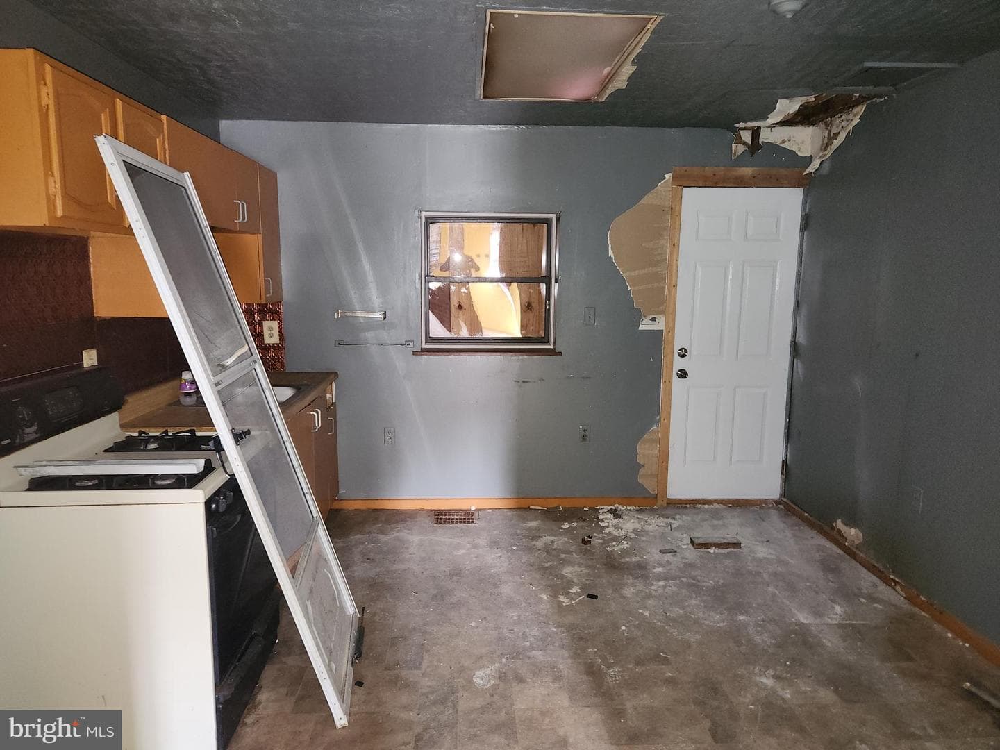 3424 W Belvedere Avenue photo 4