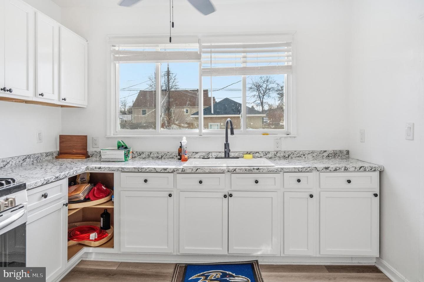 1101 Woodbourne Avenue photo 11