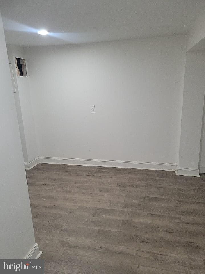 627 Radnor Avenue photo 5