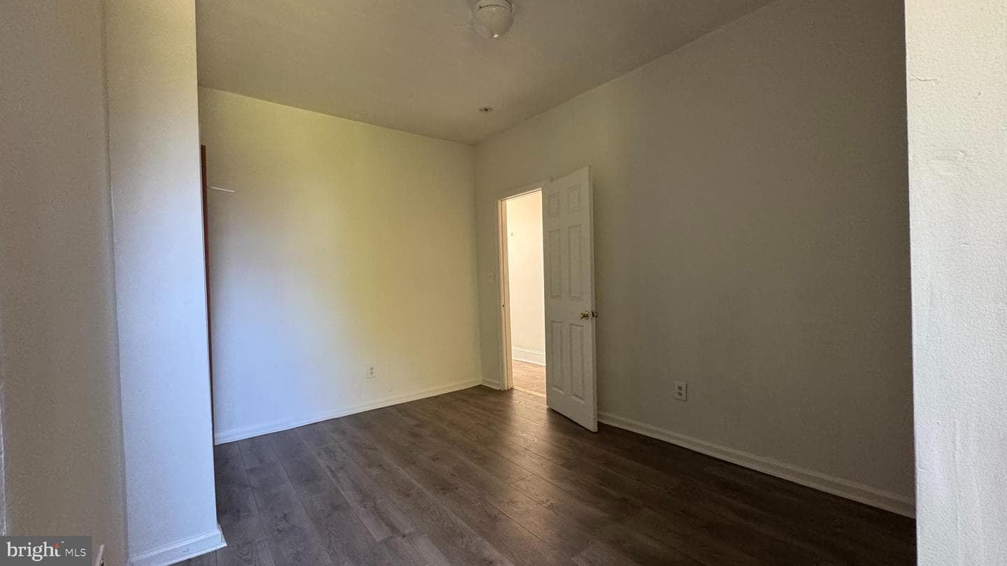2815 Clifton Avenue photo 13