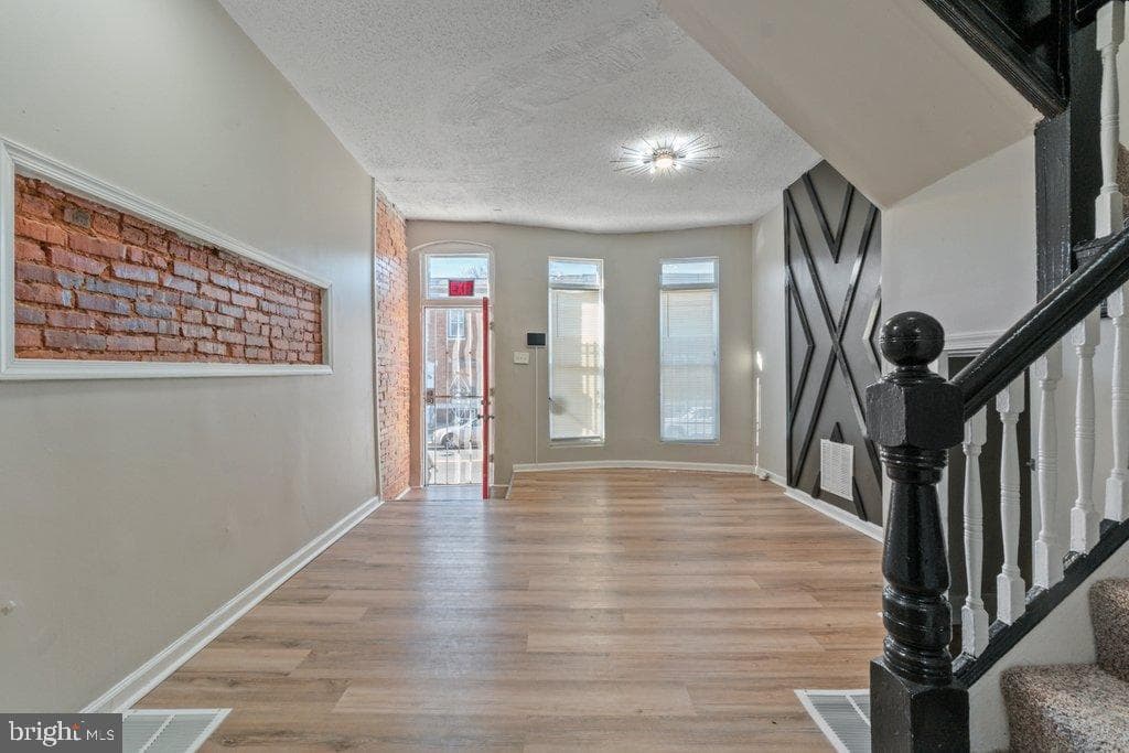 29 N Bentalou Street photo 5