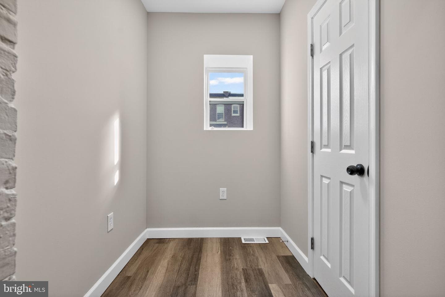 2808 Waldorf Ave photo 7