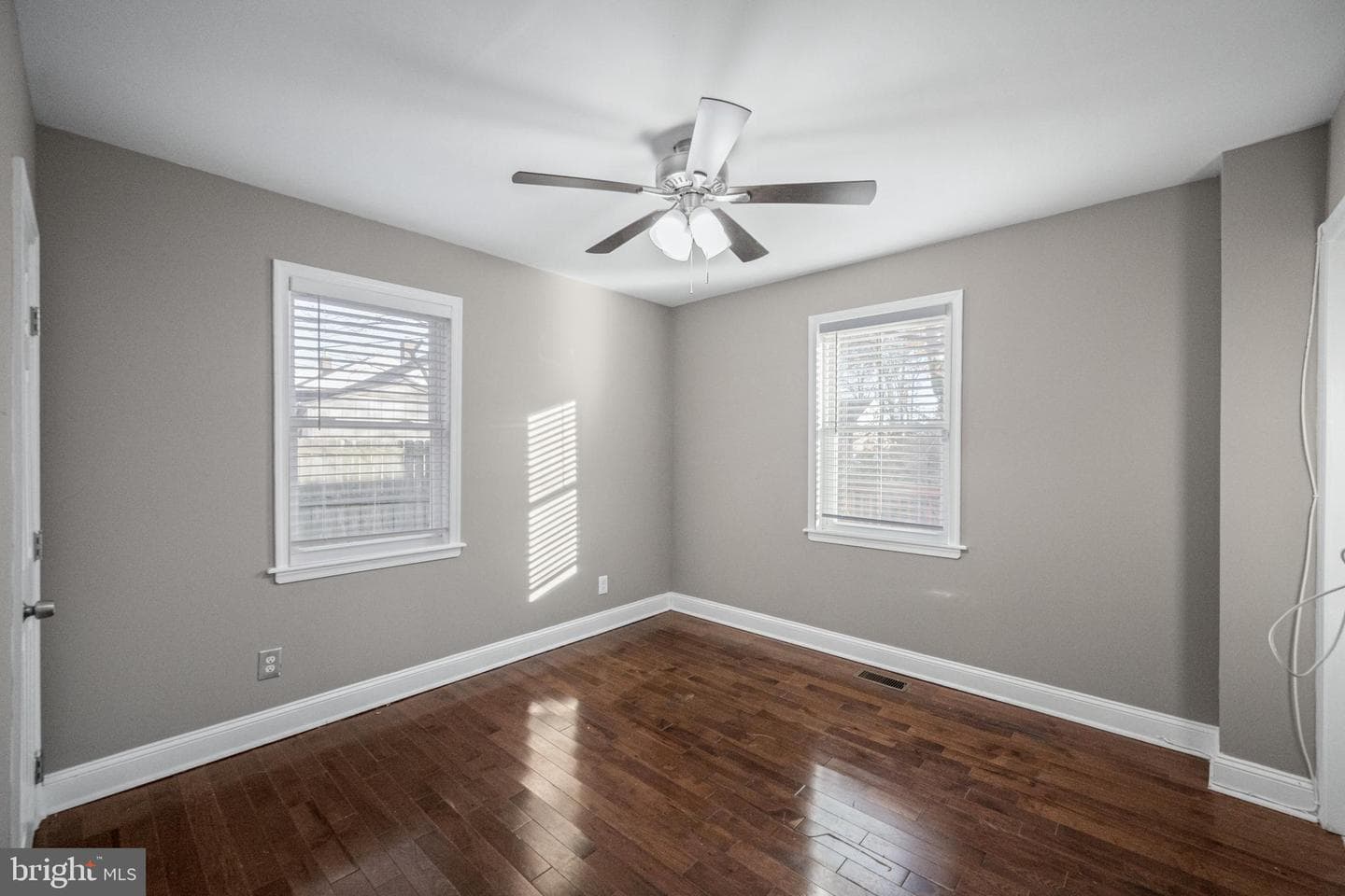 6303 Moyer Avenue photo 23
